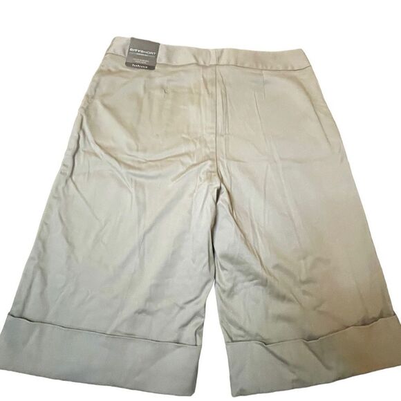New VanHeusen City Short Modern Fit, size 12 - Picture 3 of 4